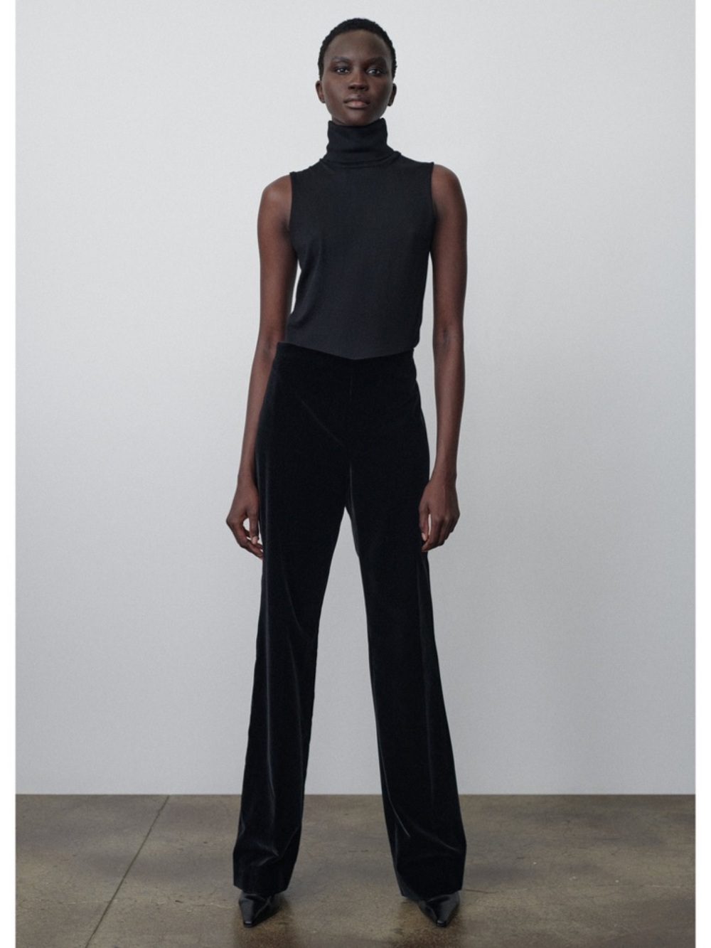 The Row Padma Straight-Leg Velvet Pants - size 2